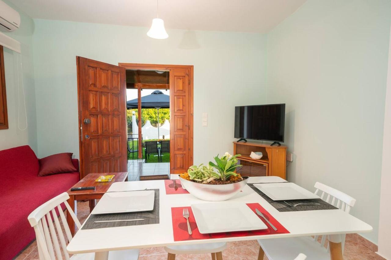 Afroditi Holiday Home - Blue Apartment Zvoronáta Kültér fotó