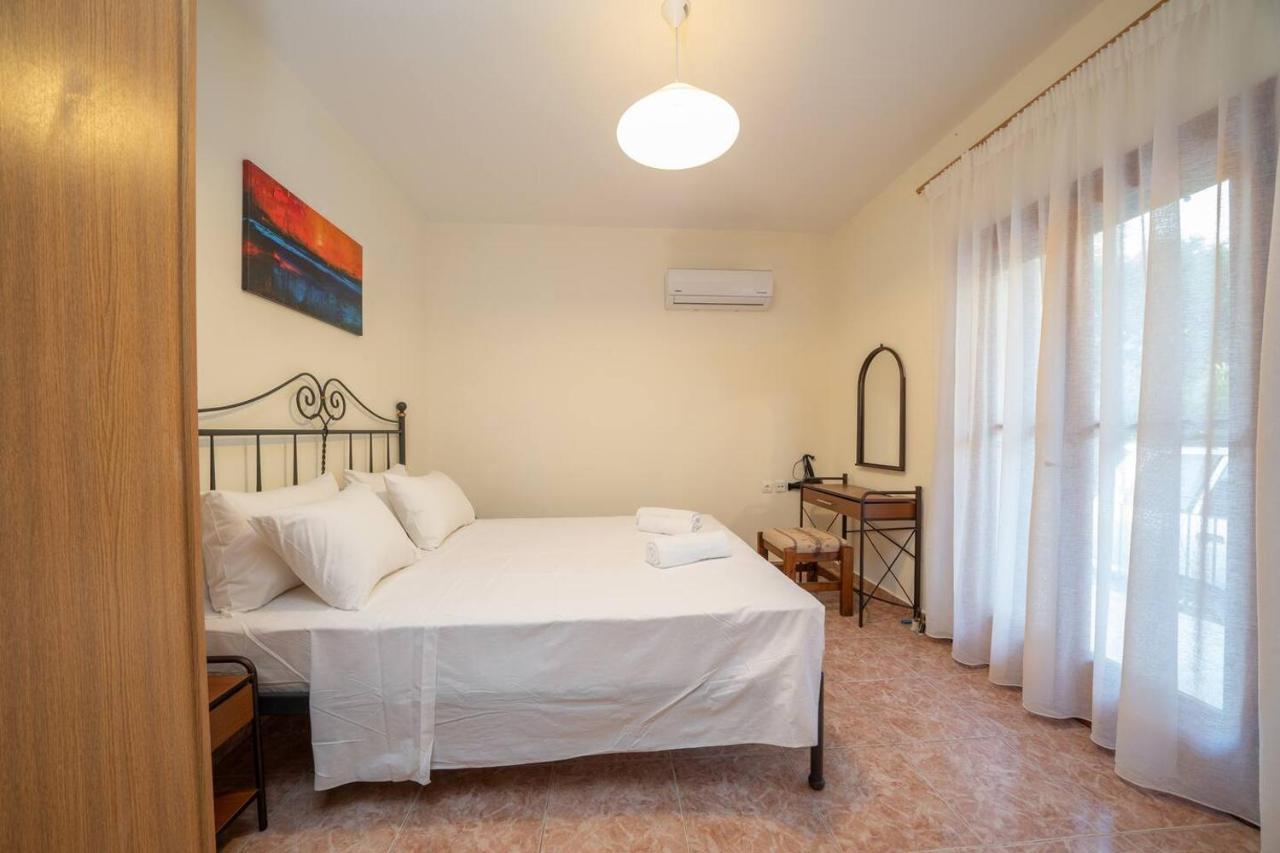 Afroditi Holiday Home - Blue Apartment Zvoronáta Kültér fotó