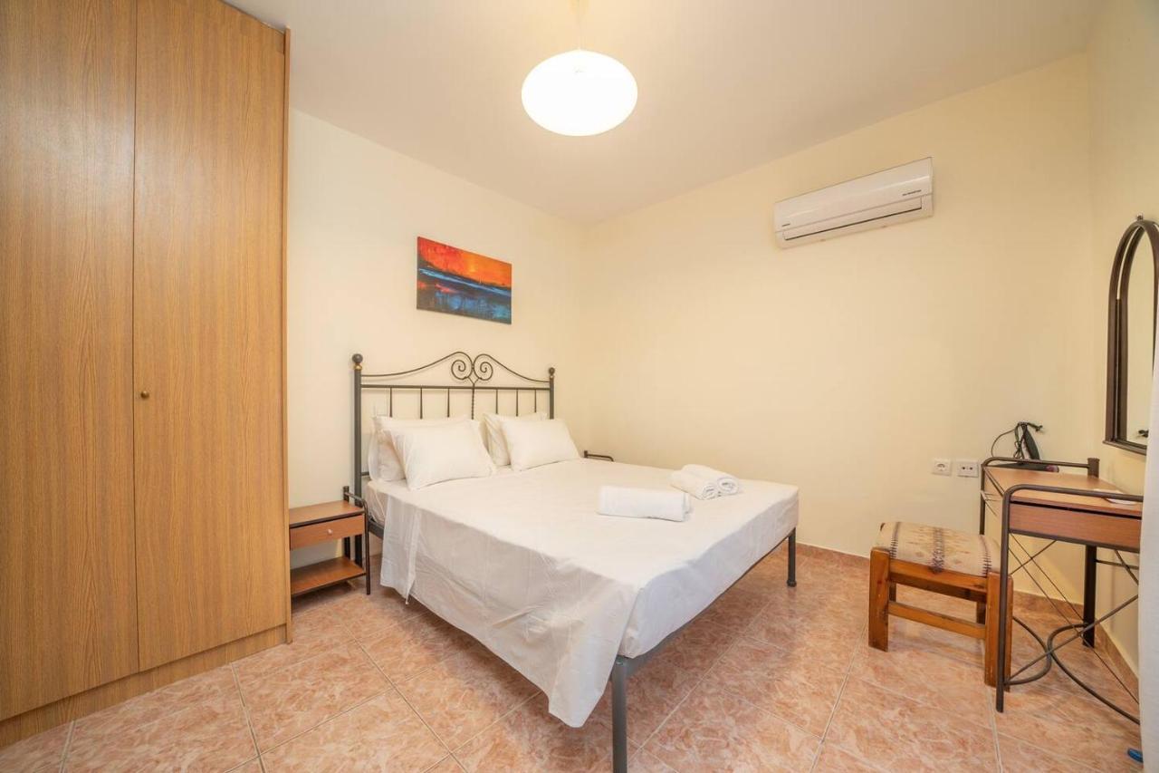 Afroditi Holiday Home - Blue Apartment Zvoronáta Kültér fotó